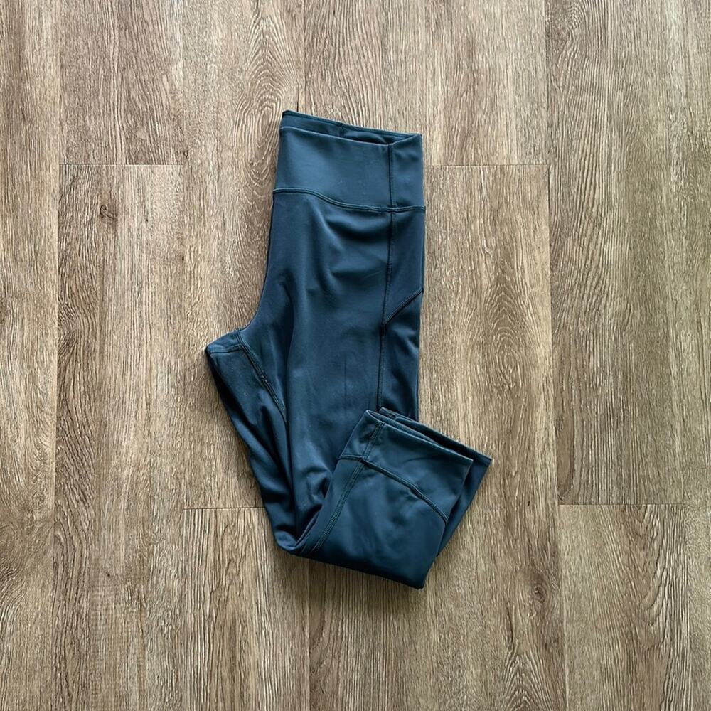 Lululemon In Movement Everlux High Rise Crop Leggings Sz 10 Submarine 19"